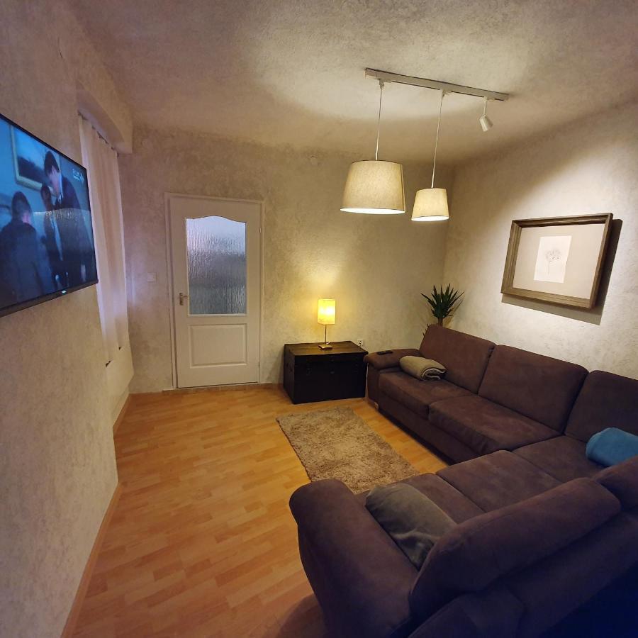 Corte Apartman Pápa Eksteriør bilde