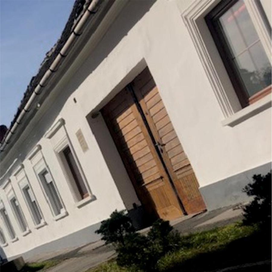 Corte Apartman Pápa Eksteriør bilde
