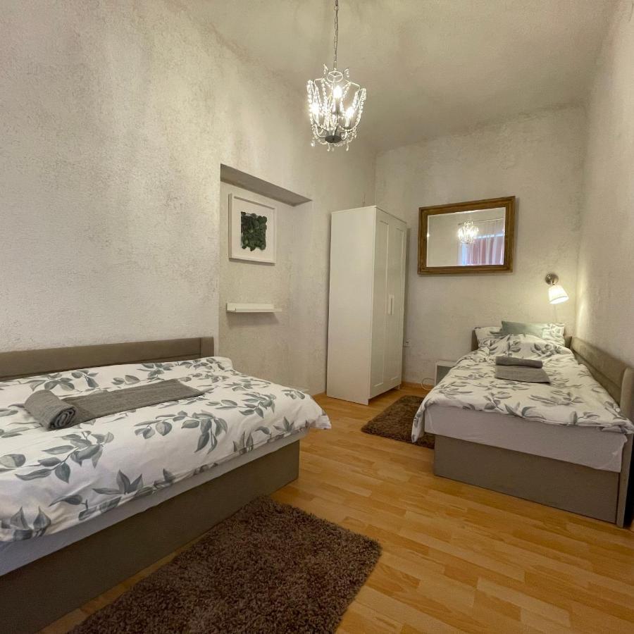 Corte Apartman Pápa Eksteriør bilde