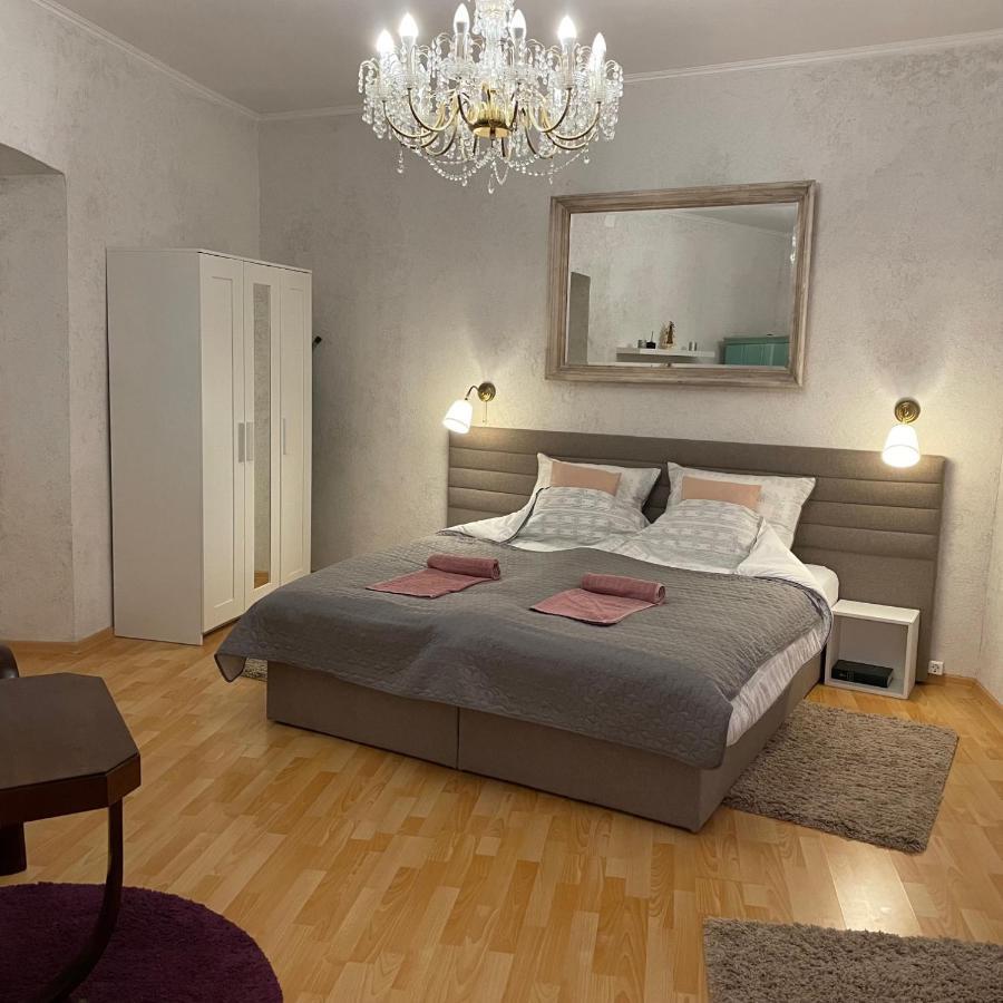 Corte Apartman Pápa Eksteriør bilde