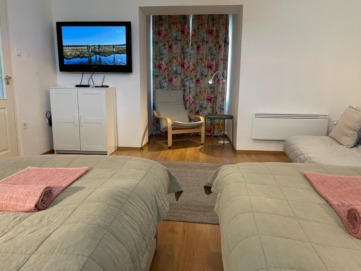 Corte Apartman Pápa Eksteriør bilde