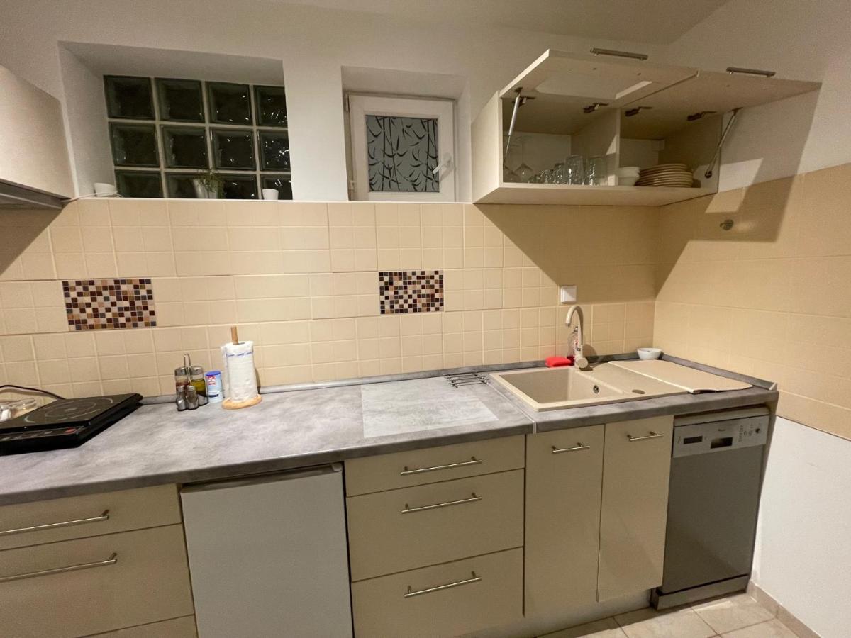Corte Apartman Pápa Eksteriør bilde